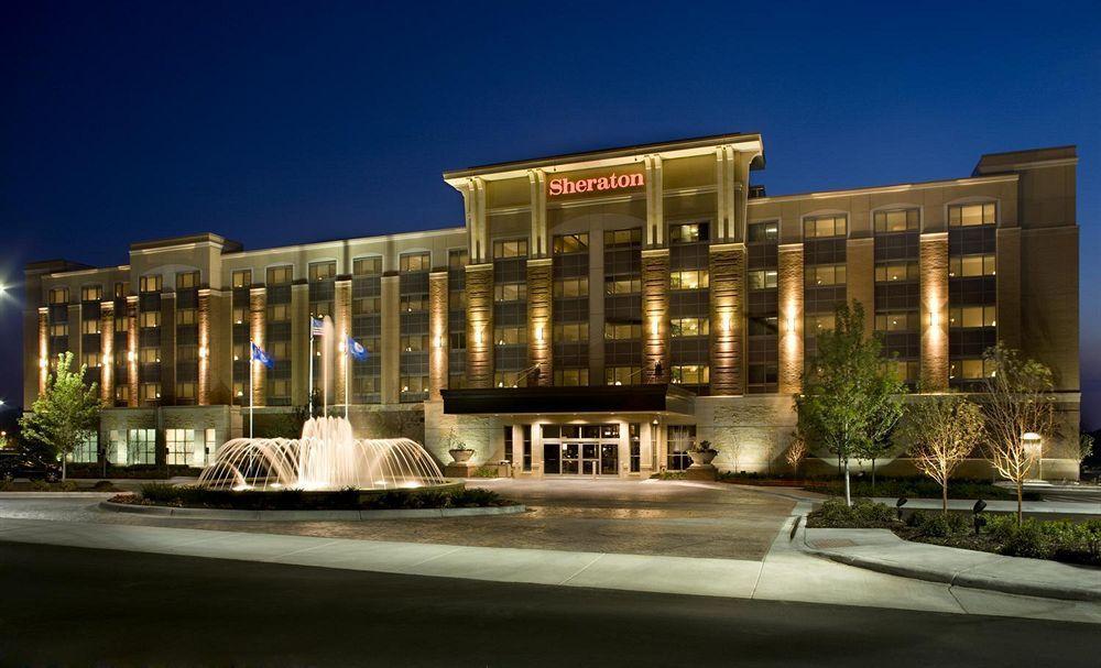 Sheraton St Paul Woodbury Hotel Exterior foto